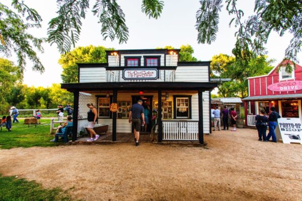 Copy-of-Courtyard_MG_0898-scaled